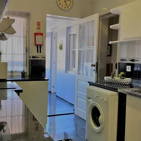 Family Apartment *